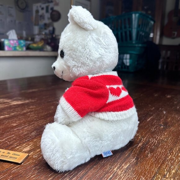 Vintage 1977 R. Dakin & Co White Teddy Bear With Red Heart Sweater - Picture 7 of 8
